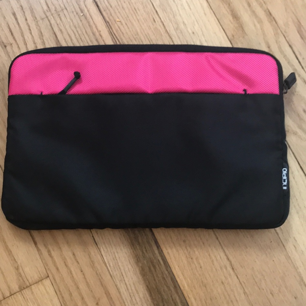 Incipio Surface Tablet Case
